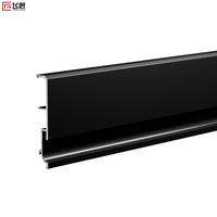 Plinthe lumineuse LED en alliage d'aluminium personnalisable à clipser, idéale pour les hôtels, les salons et les appartements.