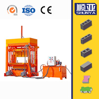 Machine à fabriquer des briques creuses en béton avec moteur et pompe hydrauliques QT4-30, haute performance, facile à utiliser pour la construction