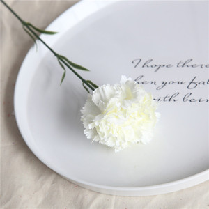 A-039 Hoa Cẩm Chướng Lụa Nhân Tạo Đơn Màu Đỏ Trắng Bán Sỉ Để Trang Trí - Product Image 2