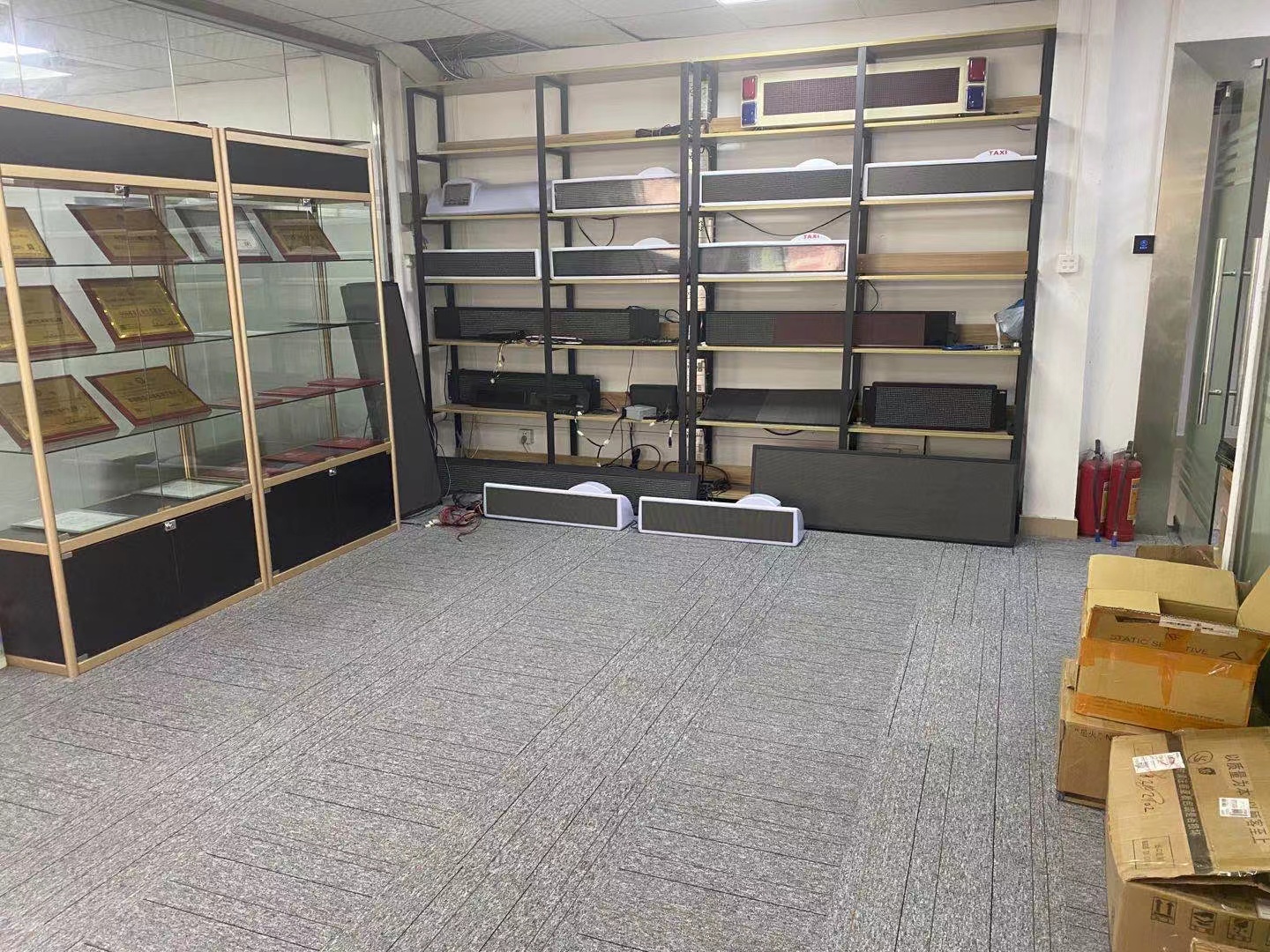 Hc606eaa27f8b438da577c2993832178bZ.jpg?quality=close