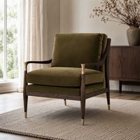 Fauteuil en velours vert olive de style moderne du milieu du siècle, avec structure en bois et finitions en laiton, pour salon, chambre ou coin lecture
