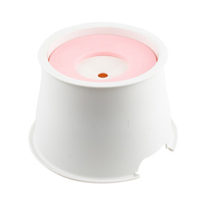 ชามสำหรับสัตว์เลี้ยงแบบลอยน้ำได้อัตโนมัติพร้อมเท้ายางกันลื่นชามใส่น้ำสำหรับสุนัขดีไซน์ให้เปียกและคางกันการกระเด็น - Product Image 4