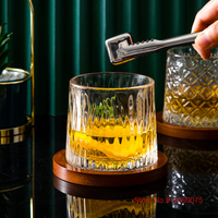 Gelas Whisky Putar Retro Transparan Kristal dengan Alas Bambu Gaya Klasik untuk Mengurangi Stres, Tumbler Anggur 275ml
