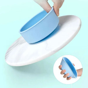 Grosir Set mangkuk makanan ringan tahan air lipat anti-jatuh warna-warni mangkuk isap silikon makan makanan dapat dilipat anjing kucing - Product Image 2
