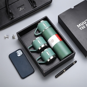 Coffret Cadeau Bouteille Isotherme en Acier Inoxydable et Tasse Tumbler Nouveauté - Product Image 2