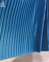 Tissu de robe de soirée en satin brillant polyester doré YX657-1 au mètre, tissu satiné plissé brillant doux et personnalisé