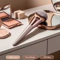 Kuas Foundation Blush Premium, Gagang Aluminium Poles, Bulu Serat Lembut Gradasi, Kuas Kosmetik Tunggal