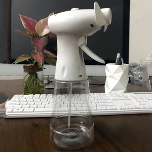 Mini Ventilador de Mano con Botella de Agua Humidificadora, Ventilador Inteligente Pequeño y General, Refrigeración de Habitaciones, Aire Acondicionado Silencioso - Product Image 3