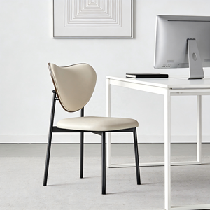 Chaise de <span class=keywords><strong>salle</strong></span> <span class=keywords><strong>à</strong></span> <span class=keywords><strong>manger</strong></span> de style médiéval haut de gamme avec revêtement en cuir, design ergonomique pour <span class=keywords><strong>salle</strong></span> <span class=keywords><strong>à</strong></span> <span class=keywords><strong>manger</strong></span> - Product Image 5