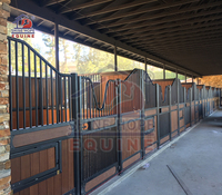 Boxs équestres HDG, panneaux pour chevaux, portes d'écurie avec abreuvoir équin en option