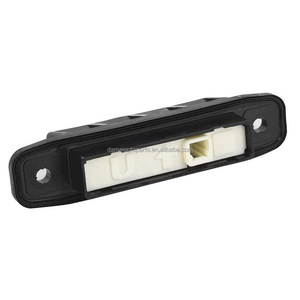 Toyota 84840-28040 84840-0E040 Interrupteur d'ouverture de porte arrière pour Prius RAV4 <span class=keywords><strong>Land</strong></span> <span class=keywords><strong>Cruiser</strong></span> 200 Highlander Lexus RX350 Lexus LX570 - Product Image 3