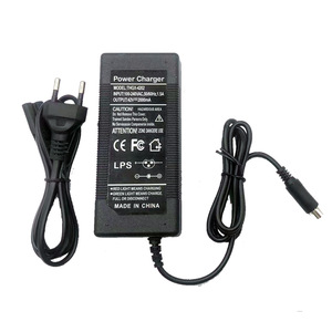 Chargeur pour scooter <span class=keywords><strong>électrique</strong></span> M365 42V 2A Adaptateur 36V Batterie lithium Balance Bike Charger - Product Image 4