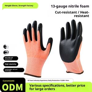 공장 도매 OEM 13 핀 절단 방지 니트타일 폼 HPPE 미끄럼 방지 온도 저항 오픈 커프 파우더 프리 장갑 - Product Image 3