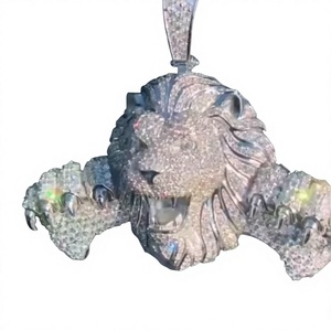 Colgante de Cabeza de León Plateado con Moissanita al por Mayor, Amuleto Blanco de Cristal, Estilo Hip Hop, Joyería Unisex - Product Image 1