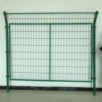 Portail de clôture à double porte en métal revêtu de PVC pour extérieur, design moderne, hauteur 5-8 pieds, écologique, facile à assembler
