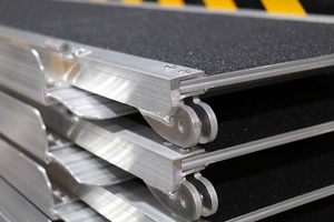 Rampa de silla de ruedas de aluminio plegable duradera y portátil de diseño antideslizante <span class=keywords><strong>para</strong></span> personas con discapacidad - Product Image 6