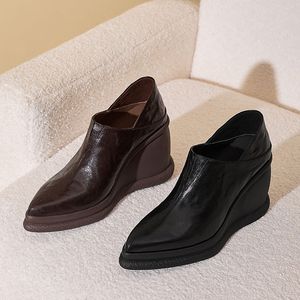 Bottes longues rétro élégantes pour femmes, fabriquées à la main en cuir véritable, imperméables, durables, antidérapantes, couleur unie, bout pointu, décontractées - Product Image 5