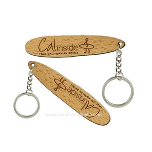 Porte-clés en bois personnalisé double face, motif cœur rond, guitare, souvenir de mode, unisexe - Product Image 5