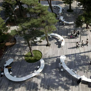 Silla de Espera Antideslizante B41, Silla Multifuncional para Visitantes con Macetero para Terrazas de Piscinas Húmedas, Pisos Lisos de Centros Comerciales, Diseño Estable y Seguro - Product Image 4