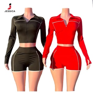 E5103-2026 Nuovi Arrivi Moda Slim Fit Top con Zip a Manica Lunga e Tasche per i Pollici + Pantaloncini Set 2 Pezzi per Donna - Product Image 1