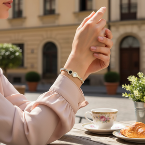 Braccialetto elegante in acciaio inossidabile placcato oro da donna - Product Image 3