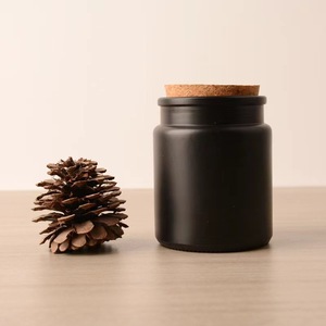 Bougie parfumée en liège brun dans un bocal en verre vert, porte-bougie en verre, forme ronde scellée, impression de logo disponible - Product Image 5