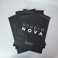 Sac d'emballage pour vêtements imperméable et résistant à l'huile, sac d'emballage en tissu plastique PE noir, sac à fermeture éclair