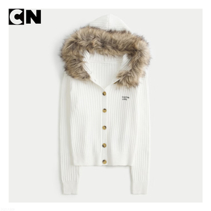 Suéter con Certificación GRS, Fabricante de Suéteres, Logotipo Personalizado, Suéter Cárdigan de Punto con Ribete de Piel Sintética, Botones y Tejido de Algodón y Poliéster para Mujer - Product Image 2