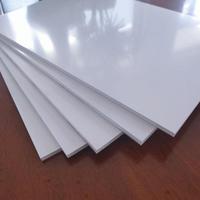 Feuille de plastique PVC de 3 mm d'épaisseur, blanche, service de découpe disponible, dimensions 915x1830 et 915x1220