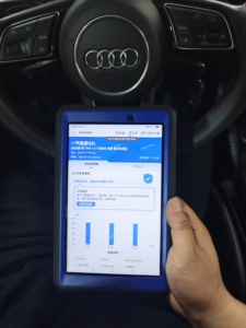 <span class=keywords><strong>Audi</strong></span> Q2 <span class=keywords><strong>2022</strong></span> Automatique Turbo Sièges en Cuir Foncé Toit Ouvrant Extérieur Élégant Régulateur de Vitesse Adapté aux Familles Prise en Charge CarPlay 21400 Km - Product Image 5