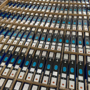 Pin Lithium Iron Phosphate hình chữ nhật hiệu suất cao 105Ah 3.2V, phù hợp cho xe điện năng lượng mặt trời - Product Image 3