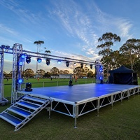 Podium de scène événementiel en alliage d'aluminium, prix abordable, bonne qualité, argenté, installation rapide, durable, conception modulaire pour concert, haute capacité de charge