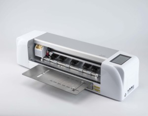 Machine de découpe automatique de contres en vinyle haute précision avec moteur pas à pas, alimentation double axe, largeur de coupe 360 mm, pour étiquettes A3/A4, Anycut - Product Image 2