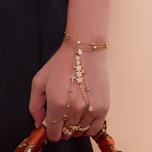 Pulsera de Mujer Hecate Pearl 5AZircon Butterfly con Cadena de Mano en Forma de Mariposa, Chapada en Oro Real de 18k, Cadena de Perlas Redondas, Estrella del Amor - Product Image 4