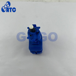 Interruptor de Luz de Freno BP4K-66-490A 3781100XSZ08A Compatible con 3 2004-2012 5 5597 - Product Image 3
