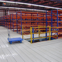 Système d'étagères réglables en acier robuste Nelson Custom Steel avec une capacité de charge de 500 kg pour entrepôt, mezzanine, plateforme de stockage