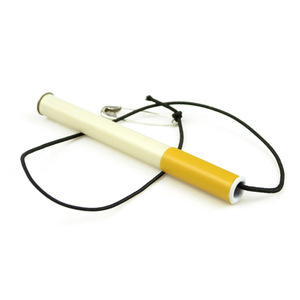 El humo de cigarrillos G0825 se disipa al inhalarlo, desapareciendo sin dejar rastro; accesorios de magia de cerca KingMagic al por mayor. - Product Image 5