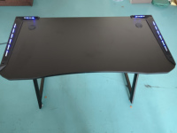 Moderna mesa de Juegos de ordenador PC negra en forma de Z de acero grueso de 1,2mm con portavasos
