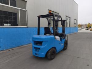 מלגזה דיזל חדשה לגמרי מתוצרת סין, בעלת תו תקן CE, 2 טון, הנעה קדמית, יעילות גבוהה, צריכת דלק נמוכה, עם תפוקת כוח חזקה, למכירה - Product Image 2