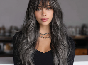 Nouvelle vente en gros 2025 SM518 Perruque longue bouclée pour femme, style 'petite vague d'eau', avec frange naturelle, <span class=keywords><strong>dégradé</strong></span> gris foncé avec mèches - Product Image 3
