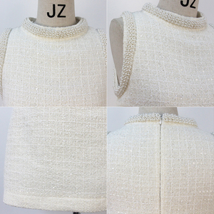 Vestido Mini sin Mangas de Tweed Crema para Mujer, con Adorno de Perlas, Cuello Alto y Detalle de Lentejuelas, Ideal para Invitadas de Boda o Fiestas - Product Image 5