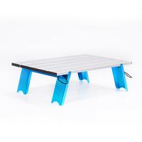 Table de pique-nique et de camping pliable en aluminium moderne pour la randonnée et l'utilisation en parc