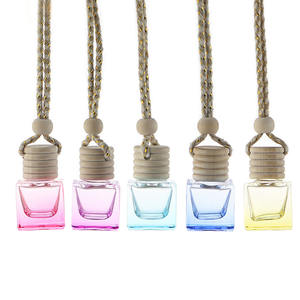 Diffuseur d'arômes carré rectangulaire transparent de 8 ml, rechargeable, diffuseur d'air suspendu pour voiture, flacon en verre pour parfum - Product Image 6