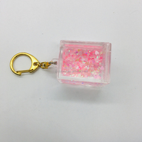 Porte-clés flottant carré en acrylique, attrayant, avec breloque personnalisable, sangle en PVC, dessin animé liquide éclatant, accessoire de sac tendance