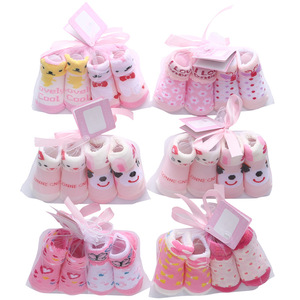 Juego de Calcetines de Algodón para Bebé, Diseño de Princesa, con Dibujos Animados, Letras y Puntos, Venta al <span class=keywords><strong>por</strong></span> <span class=keywords><strong>Mayor</strong></span>, Caja de Regalo para Recién Nacido - Product Image 1