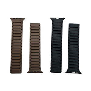 Bandes magnétiques en silicone de luxe réglables 40mm 44mm 22mm pour <span class=keywords><strong>Apple</strong></span> Watch Series <span class=keywords><strong>Se</strong></span> 7 6 5 4 3 2 1 <span class=keywords><strong>45</strong></span> <span class=keywords><strong>mm</strong></span> Bracelet souple pour IWatch - Product Image 1