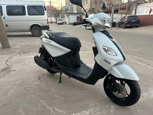 <span class=keywords><strong>Scooter</strong></span> d'occasion <span class=keywords><strong>Yamaha</strong></span> Jago <span class=keywords><strong>125cc</strong></span> à injection électronique avec accélérateur à pédale, haute efficacité énergétique et facile à utiliser - Product Image 5