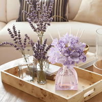 Diffuseur de parfum d'ambiance personnalisé OEM ODM à la lavande 250ML avec fleur d'hortensia et bâtonnets en rotin blanc, sans flamme, vente en gros