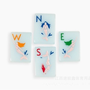 Le jeu complet de 160 tuiles de mahjong américaines de Zhang, avec un design spécial sur le thème de l'océan, est un produit de jeu et de divertissement. - Product Image 2