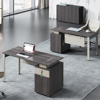 Bureau d'ordinateur moderne pour manager 2024 avec table de direction de luxe en MFC E1 pour PDG